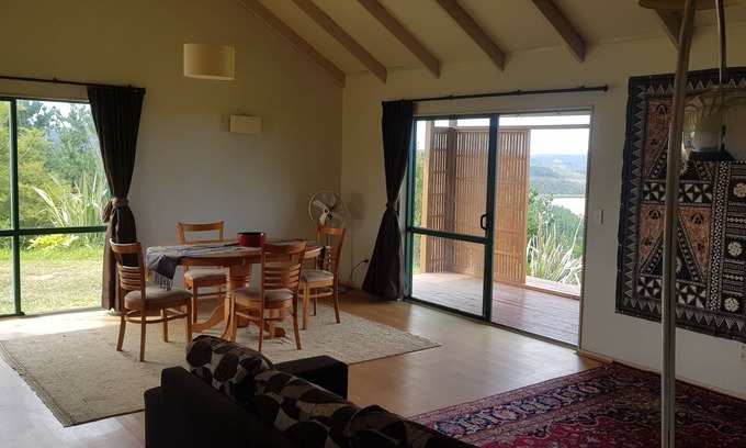 Mangapai House | Fun cosy cottage on the south side of the beautiful Ngunguru River