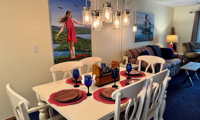 Hollister Condo | "FUN" LAKEFRONT CONDO!