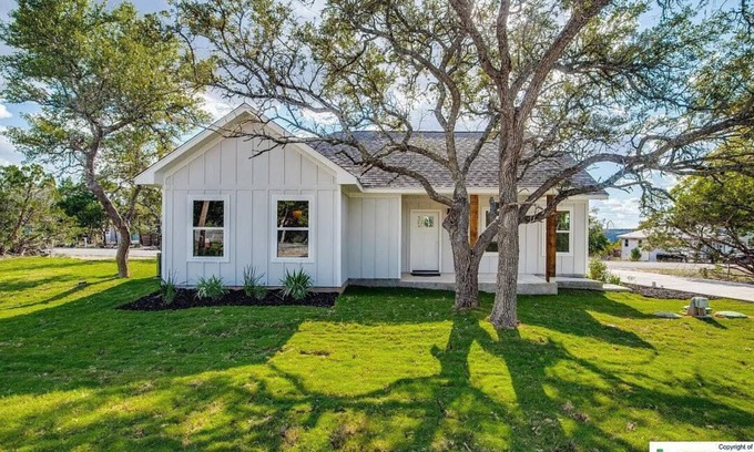 Canyon Lake House | Fun New Lake House!
