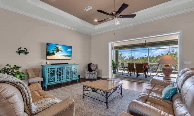 Nokomis House | Fun Tides on Wooden Skiff with Pool and Dock