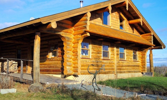 Harbourville Cottage | Fundy Bay Log Cabins - Berwick, Nova Scotia
