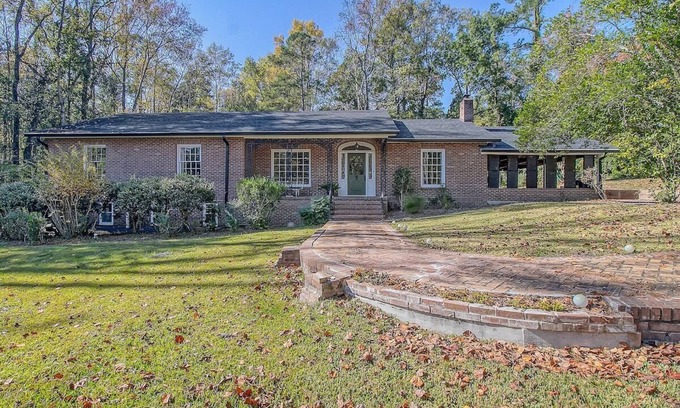 Summerville Historic District House | Funkadelic BRICK… Howse