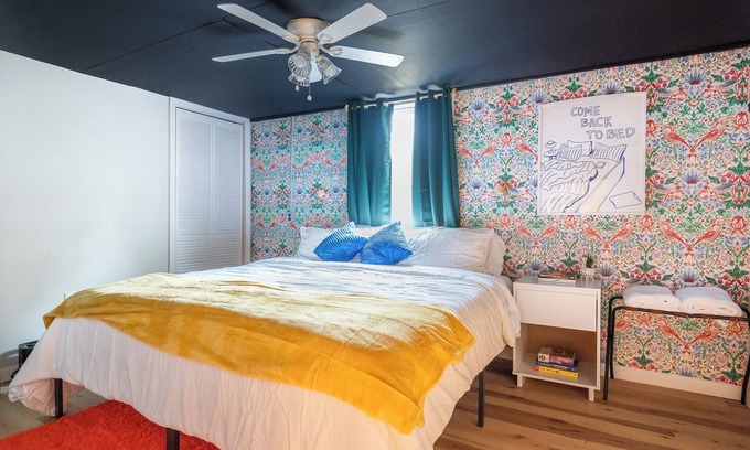Beech Grove Apartment | Funky & Private Apartment