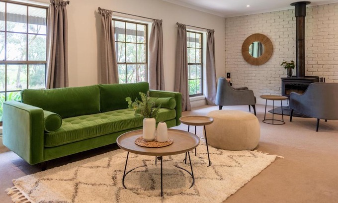 Stone Well House | Furche Barossa 5 Bedroom Holiday House