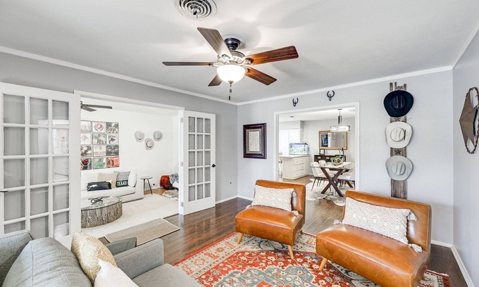 Monticello House | Furnished 30+ Day Rental - Blocks from Dickies Arena & Downtown