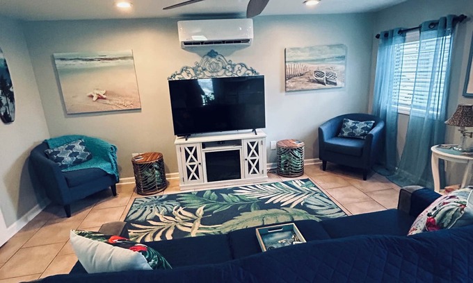Mexico Beach House | Furnished Beach House walking distance to the Beach. Lots of room for a boat.