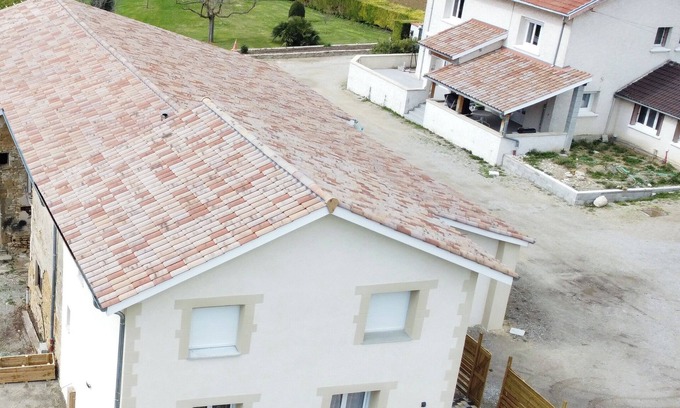 Ville-sous-Anjou House | Furnished house in the countryside 20 minutes from the A7 motorway