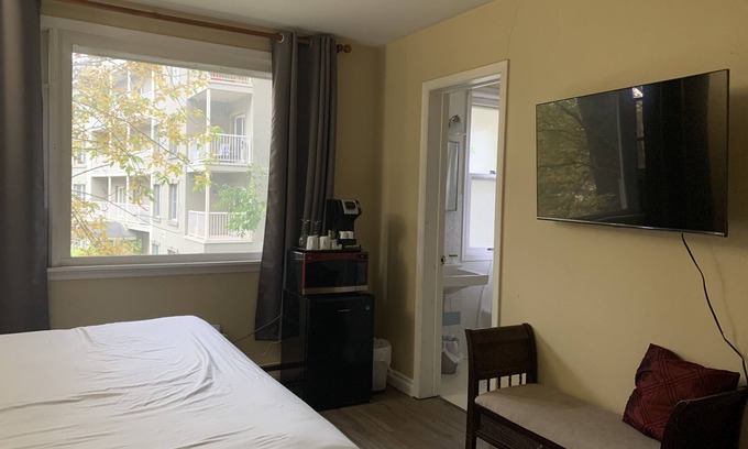 Bracebridge Hotel | Furnished rental in central location with amazing view