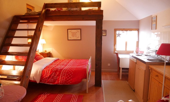 Magstatt-le-Bas Apartment | Furnished room Kirsch