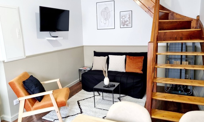Jarnac Apartment | Furnished with holm oak, large comfortable T2