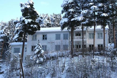 Ron Bed & Breakfast | Furulund Pensjonat