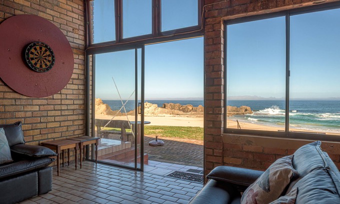 Eersterivierstrand House | Fynbos Golf & Country Estate