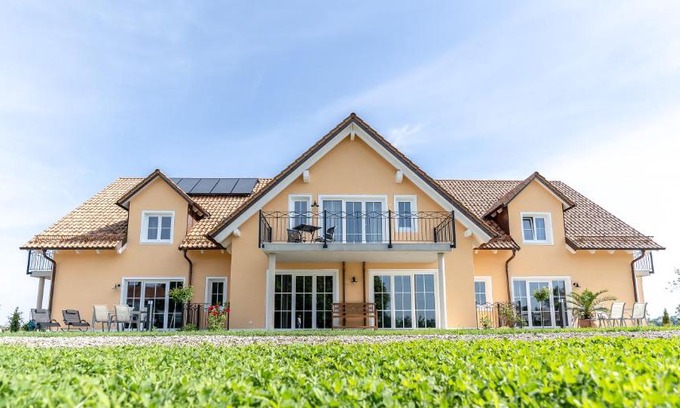 Oberding Apartment | Gästehaus Lemerhof