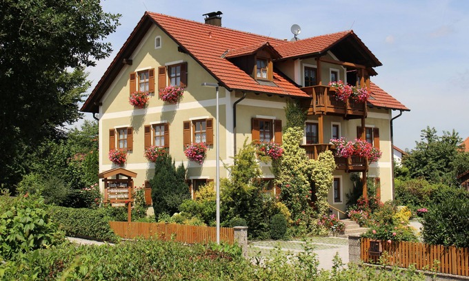 Wiesent House | Gästehaus Rösch