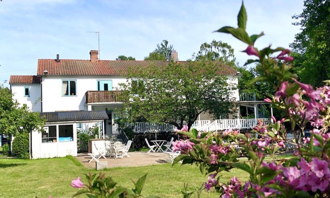 Burgsvik Hotel | Gåsen Out B&B