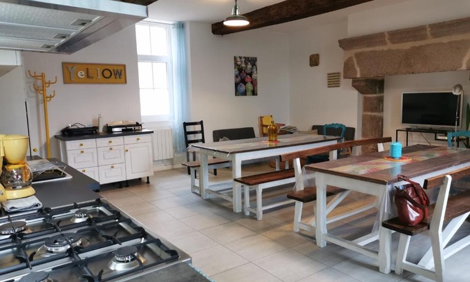 Saint-Martin-des-Tilleuls House | Gîte à 15 mn du Puy du F0U La Halte Martinoise