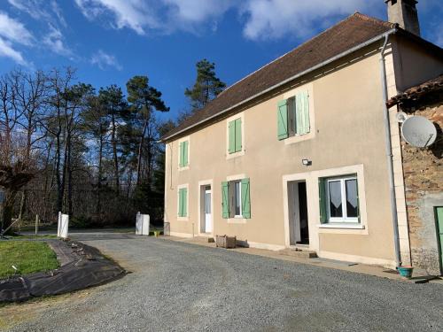 Mialet House | Gîte à la campagne 6-8 personnes