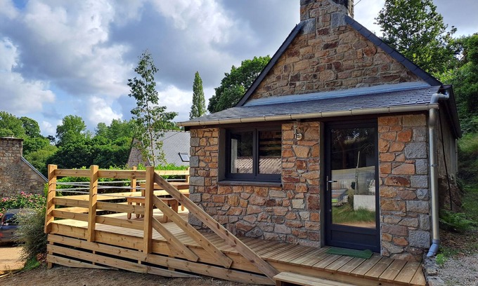 Prat House | Gîte à la Campagne en Bord D'étang Avec Piscine