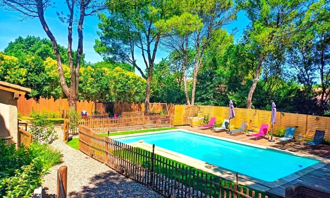 Carcassonne Apartment | Gîte 6 Pers. Bain Nordique Privé, Piscine, à 3 Min. Cité Médiévale