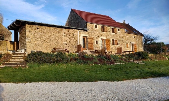 Montillot House | Gîte au Bois des Riots Tameron MONTILLOT YONNE 89 BOURGOGNE near Vézelay