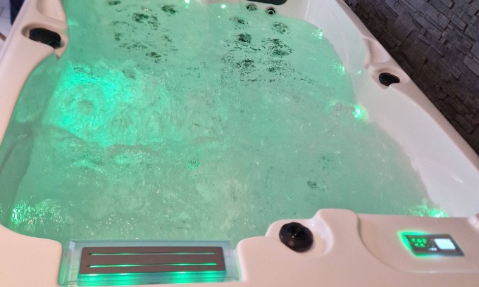 Solre-le-Chateau House | Gîte Avec Jacuzzi Privatif