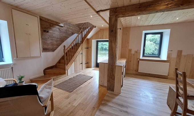 Prat House | Gîte Avec Piscine à la Campagne. Animaux Acceptés