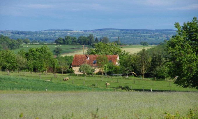 Ygrande House | Gîte Avec Piscine Sainte Anne