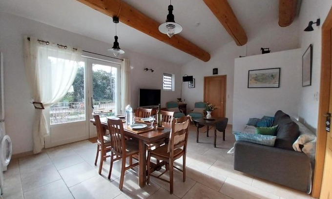 Menerbes Apartment | Gîte Bienvenue Chez Nous