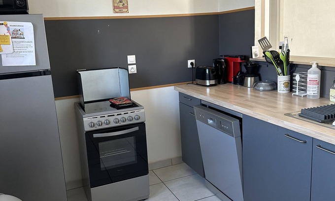 Saint-Amand-Montrond House | Gîte Chez la Mamie