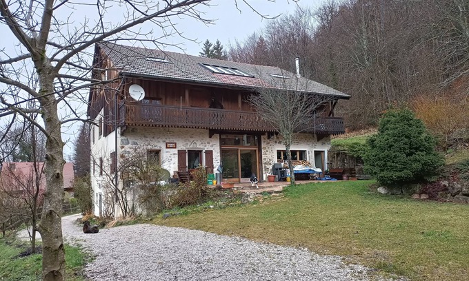 Saint-Andre-de-Boege Apartment | Gîte "chez loan" in a charming house in the Vallée Verte