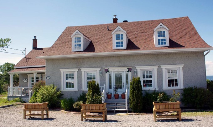 Le Bic Bed & Breakfast | Gîte Chez Rosemarie