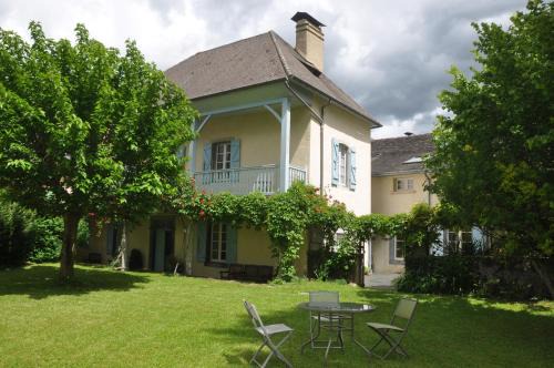 Louvie Juzon Bed & Breakfast | Gîte d'étape Le Couvent d'Ossau