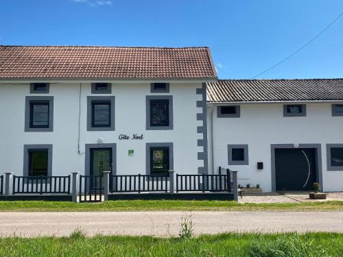 Plombieres-les-Bains House | Gîte de charme avec sauna, spa et terrain de pétanque à Plombières-les-Bains, idéal en famille - FR-1-589-432