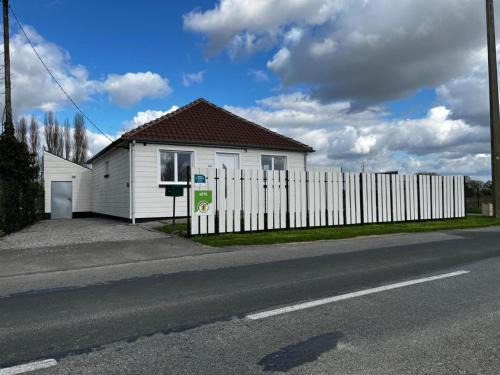 Haverskerque House | Gîte de Charme avec Jardin Privé, Proche de Lille et Hazebrouck, Idéal pour Familles et Cyclistes - FR-1-510-209