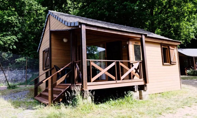 Laval-sur-Luzege Villa | Gîte de France Chalet - Gîte de France 4 people