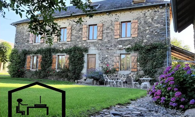 Saint-Jal Villa | Gîte de France Gîte des papous 4 ears - Gîte de France 10 people