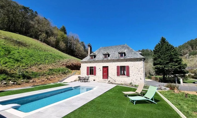 Argentat Villa | Gîte de France The great outdoors of paradise 3 ears - Gîte de France 9 people