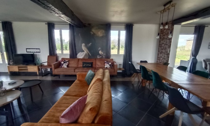 Montbray House | Gîte de Groupe 20 Pers Au Cœur de la Manche