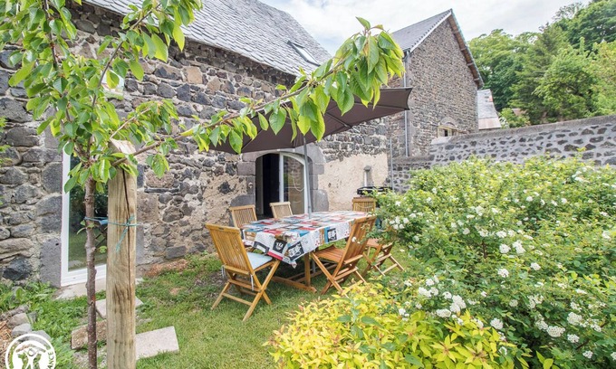 Olby House | Gîte de la Sioule - Olby