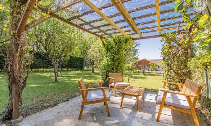 Pierre-de-Bresse House | Gîte des Charmes - PIERRE DE BRESSE