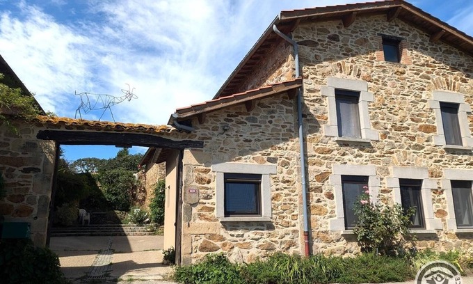 Les Haies House | Gîte des Pampilles - LES HAIES