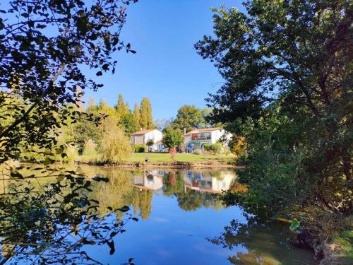 Saint-Avaugourd-des-Landes Apartment | Gîte Douceur de vivre