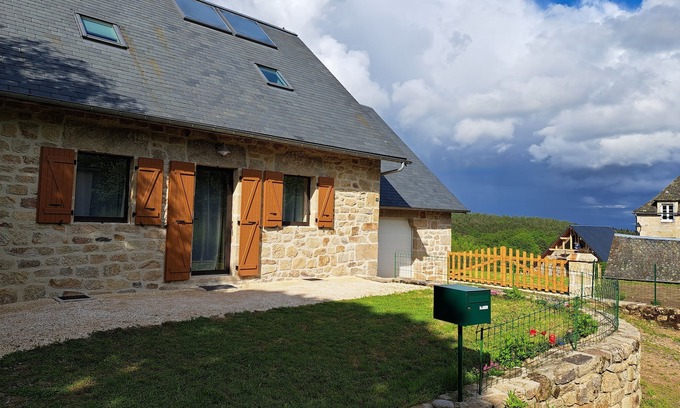 Marcillac-la-Croisille House | Gîte du Busatier Gorges de la Dordogne