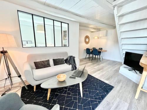 Plouhinec Apartment | Gîte Duplex-Ocean Moderne dans longère avec extérieur
