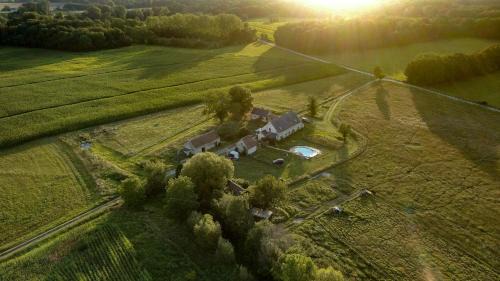 Courcelles-de-Touraine Apartment | Gîte familial La Tabarderie