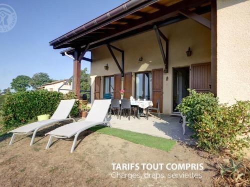 Saint-Christo-en-Jarez House | Gîte familial tout confort avec jardin, salle de jeux, garage et terrasse, près de Saint-Étienne - FR-1-496-204