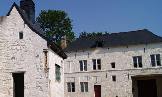 Mont-Saint-Jean Cottage | Gîte Ferme D'hougoumont