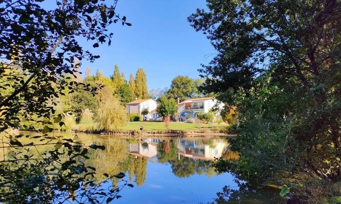 Saint-Avaugourd-des-Landes Apartment | Gîte des Marais à 10 Minutes de la Plage