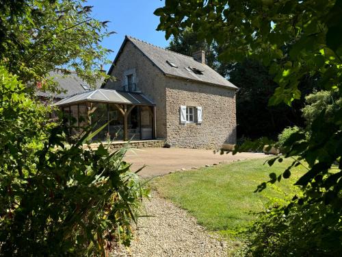 La Chapelle-Saint-Aubert House | Gîte La Maison d'Amélie
