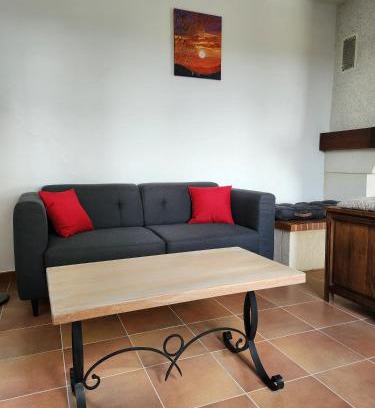 Montpezat-de-Quercy House | Gîte La Peyrière - Tarn-et-Garonne - Vue imprenable au calme